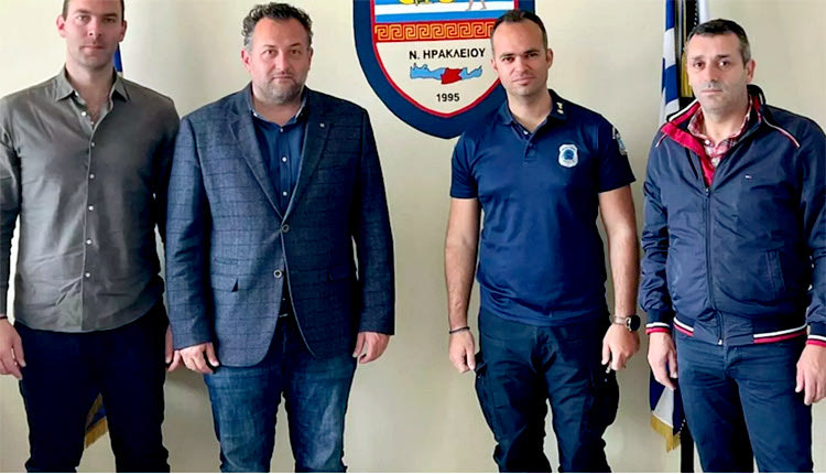Στην ΕΜΑΚ ο Χρήστος Στρατάκης